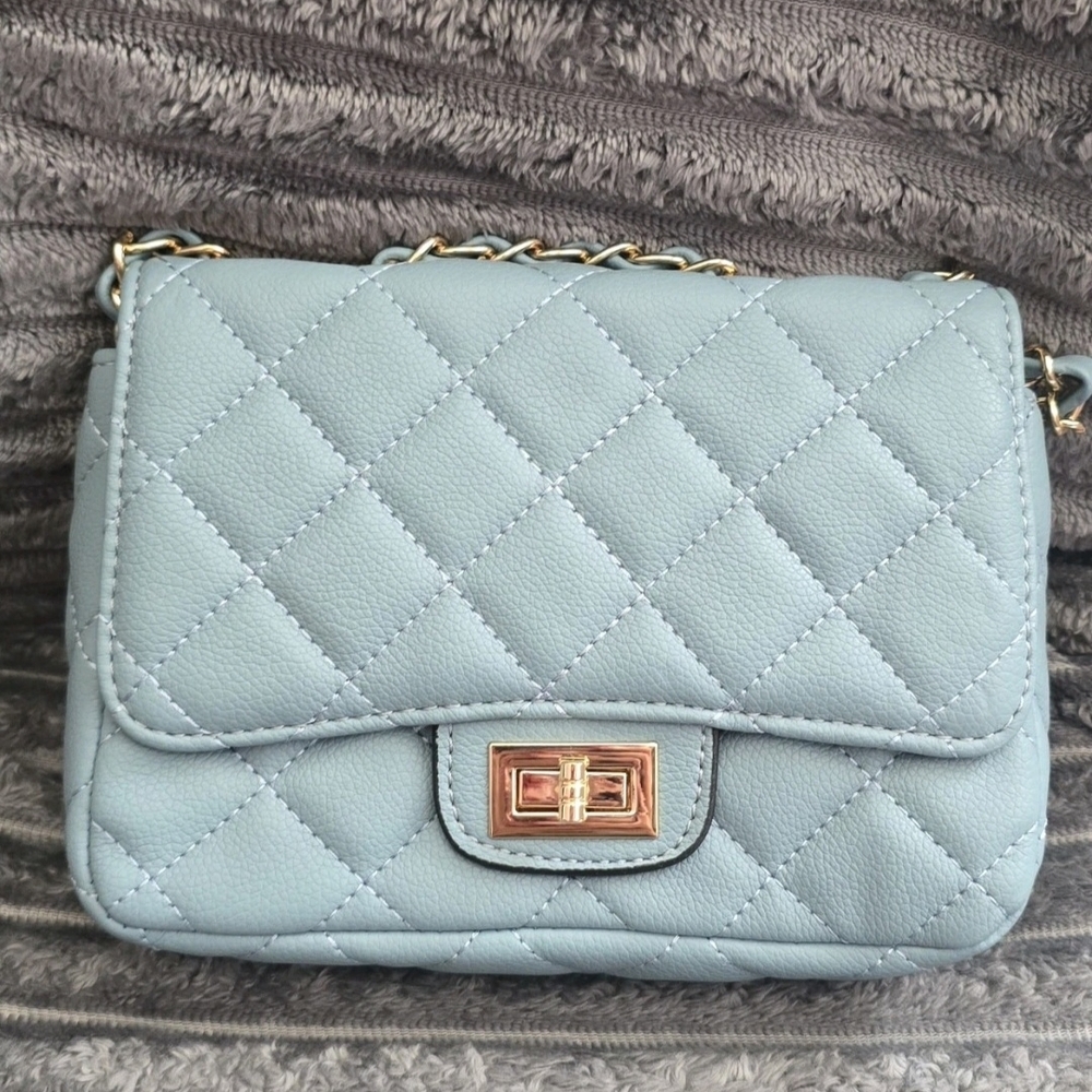 Elegant Blue Quilted Women's Bag